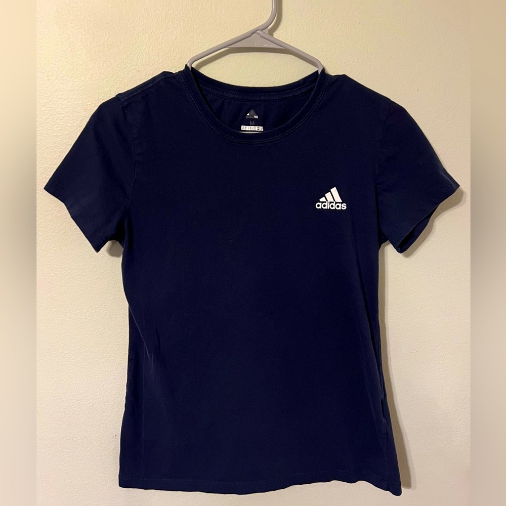 Adidas Men's ‘Golf’ Navy Blue Short Sleeve T-shirt! Size Medium.